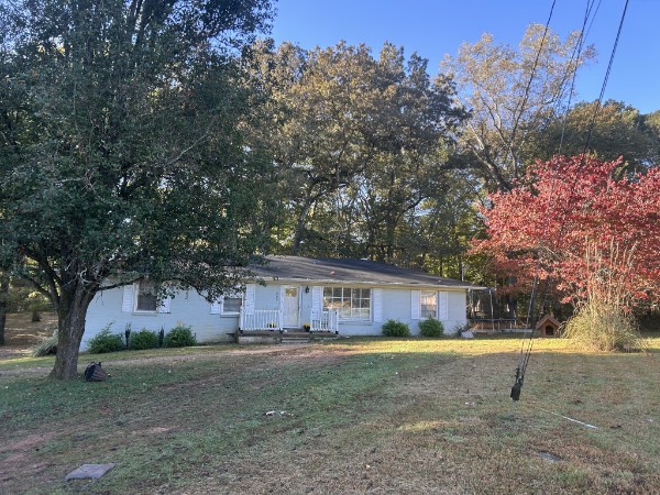 Front of 309 Stella Ave, Lawrenceburg TN