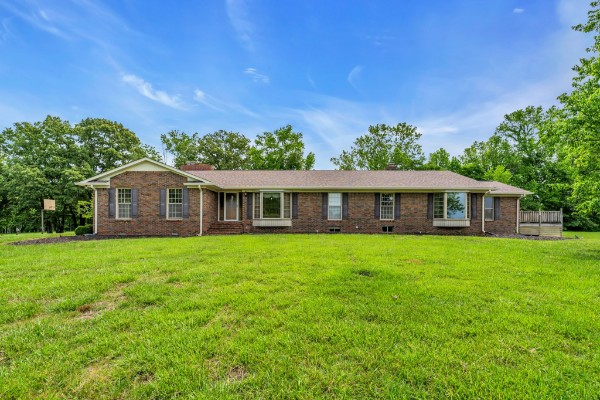 Front of 28 Ok Rd, Lawrenceburg TN