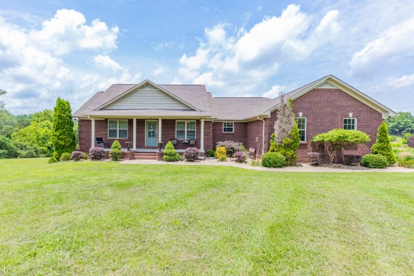 Front of 234 Glenn Springs Rd, Lawrenceburg TN
