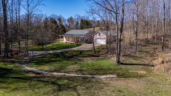 Front of 15 Clifton Rd, Lawrenceburg TN