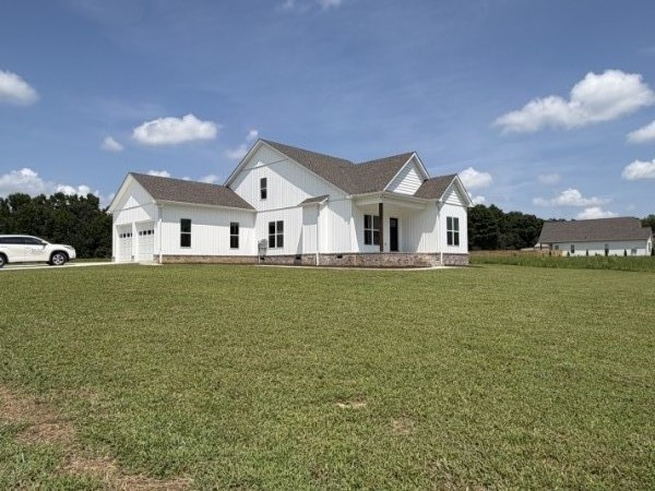 Front of 234 Lantz Rd E, Lawrenceburg TN