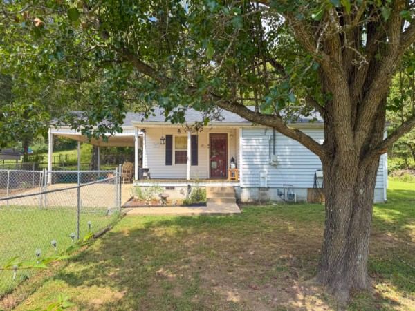 Front of 748 Powdermill Hill Rd, Lawrenceburg TN