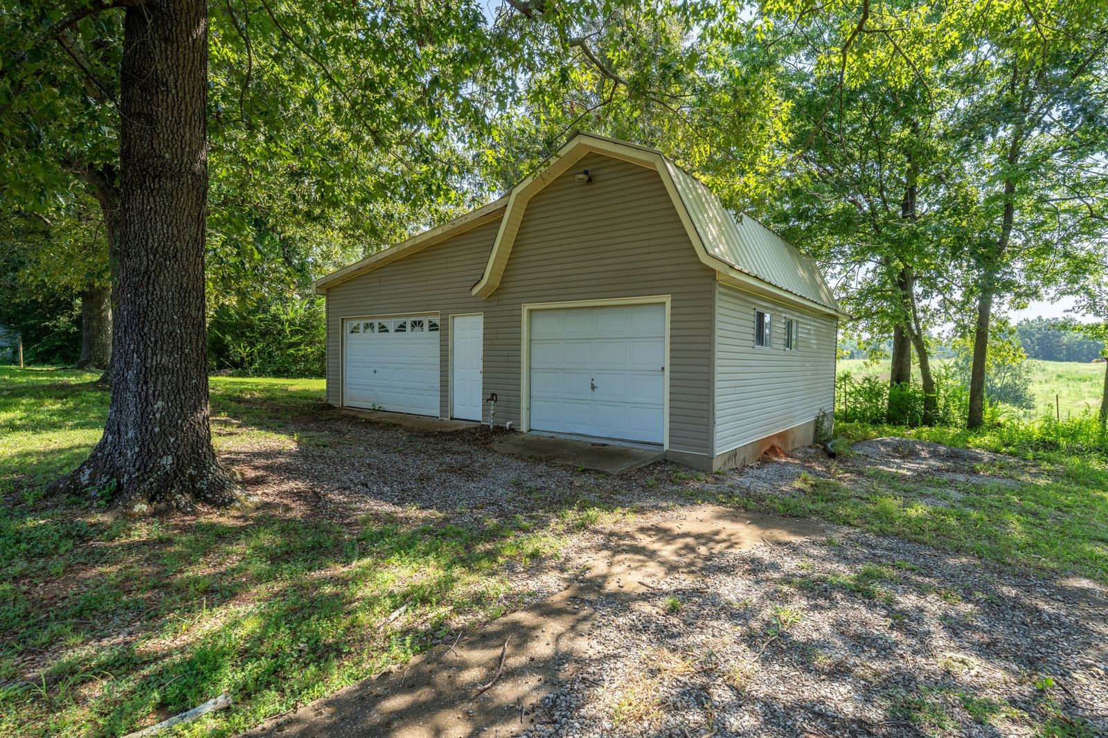 1020 Rosier Rd inside, Lawrence County TN home for sale