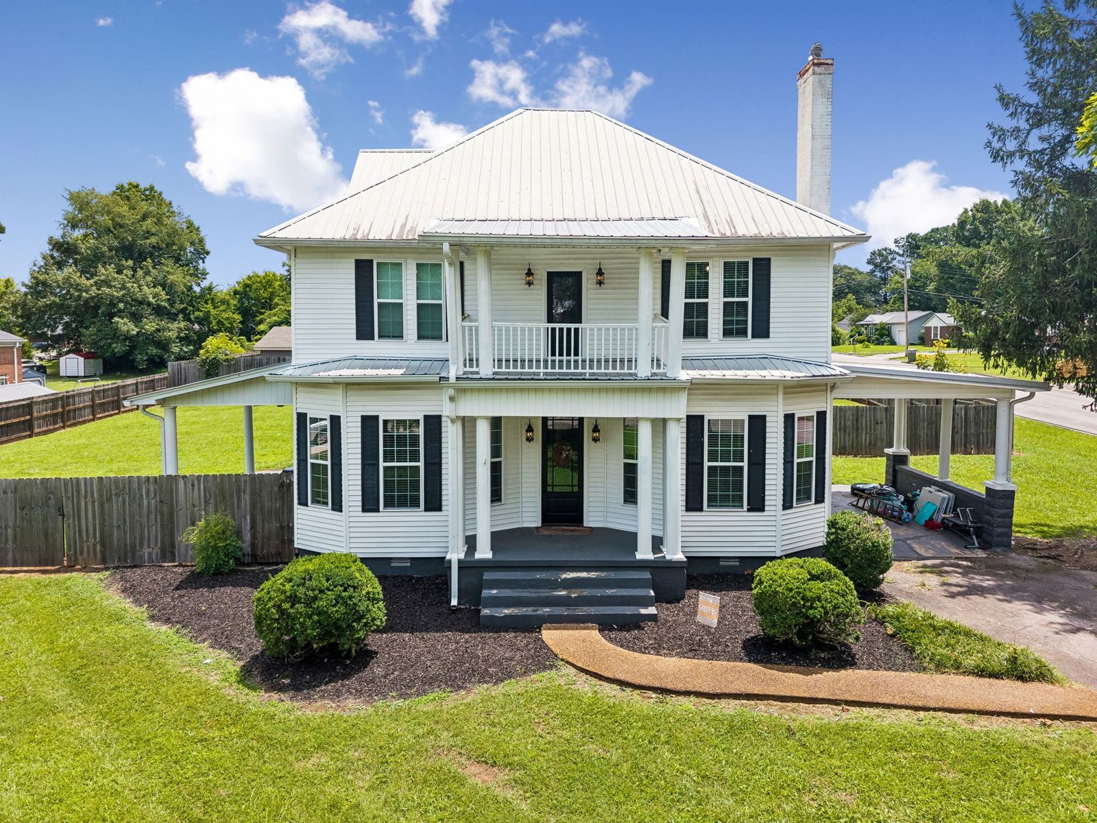 106 Lafayette Ave front exterior, Lawrence County TN home for sale