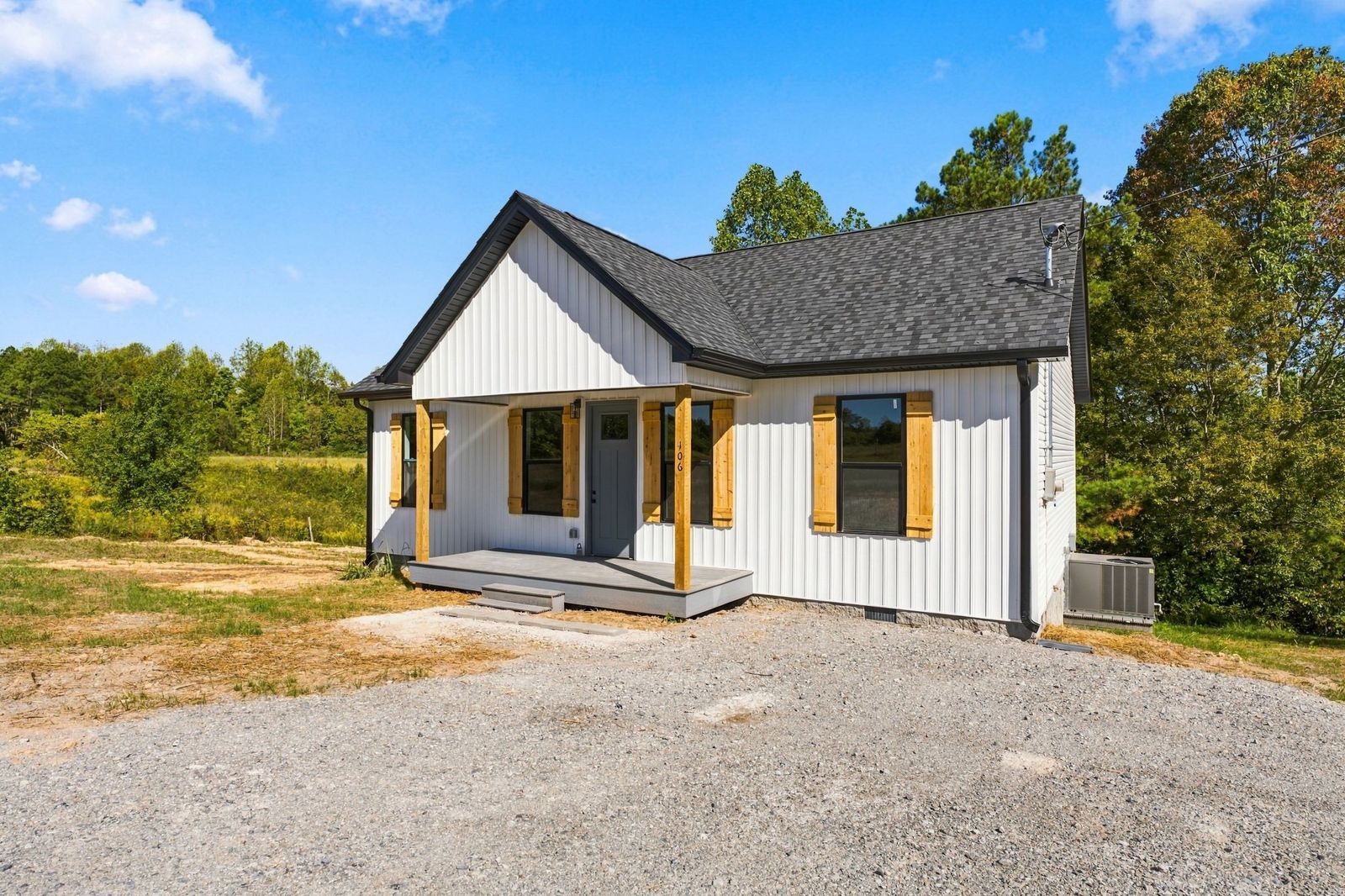 106 Shoal Creek Rd inside, Lawrence County TN home for sale