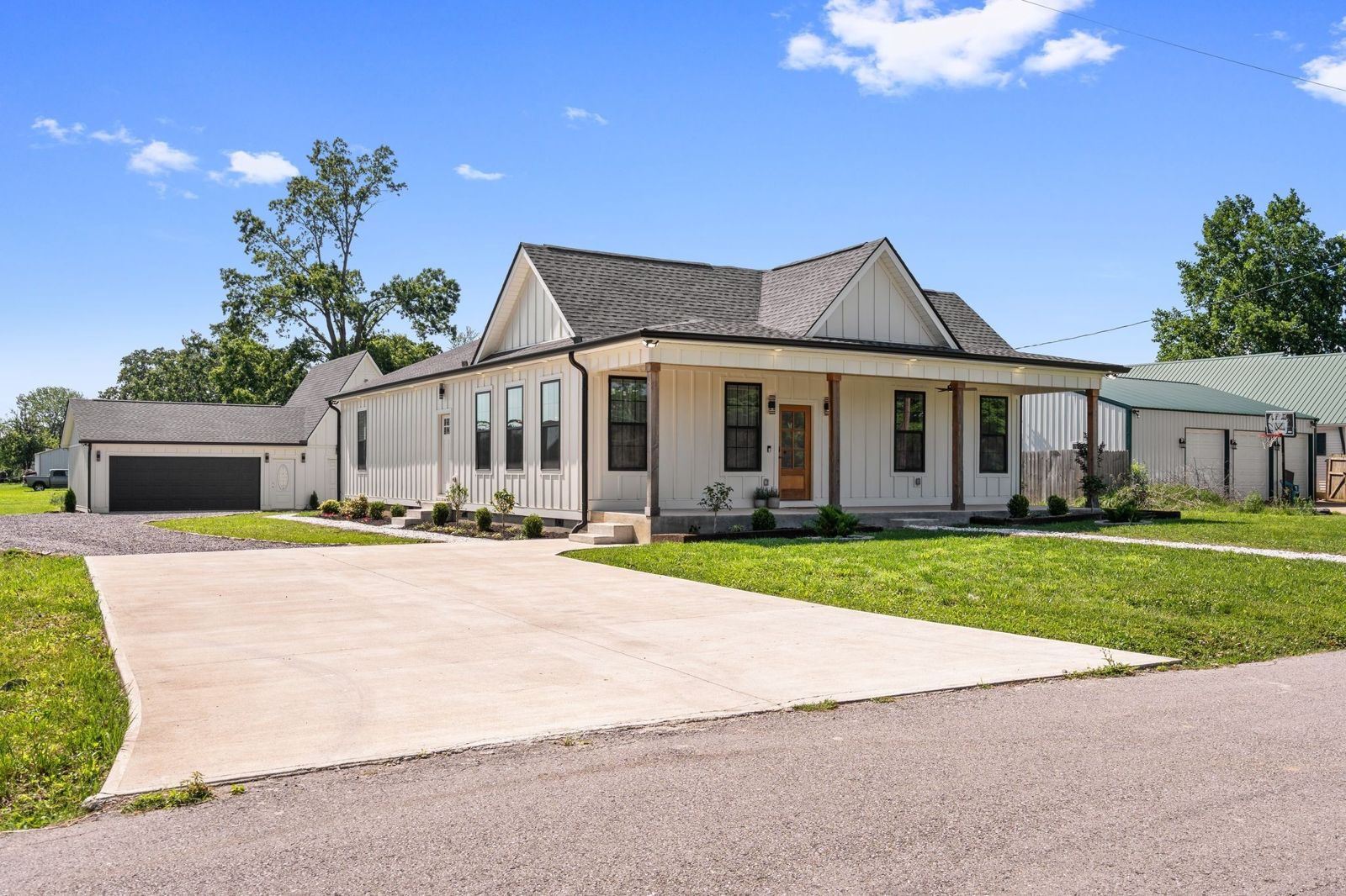 107 Shady St front exterior, Lawrence County TN home for sale