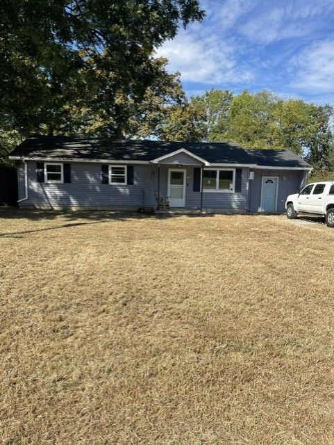 117 Depot St outdoor space, Lawrence County TN home for sale