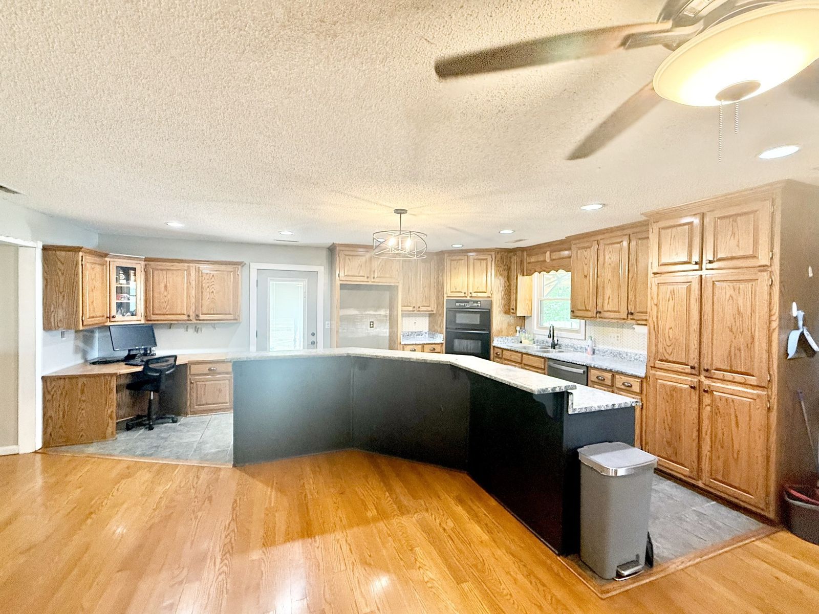 122 McIntyre Rd inside, Lawrence County TN home for sale