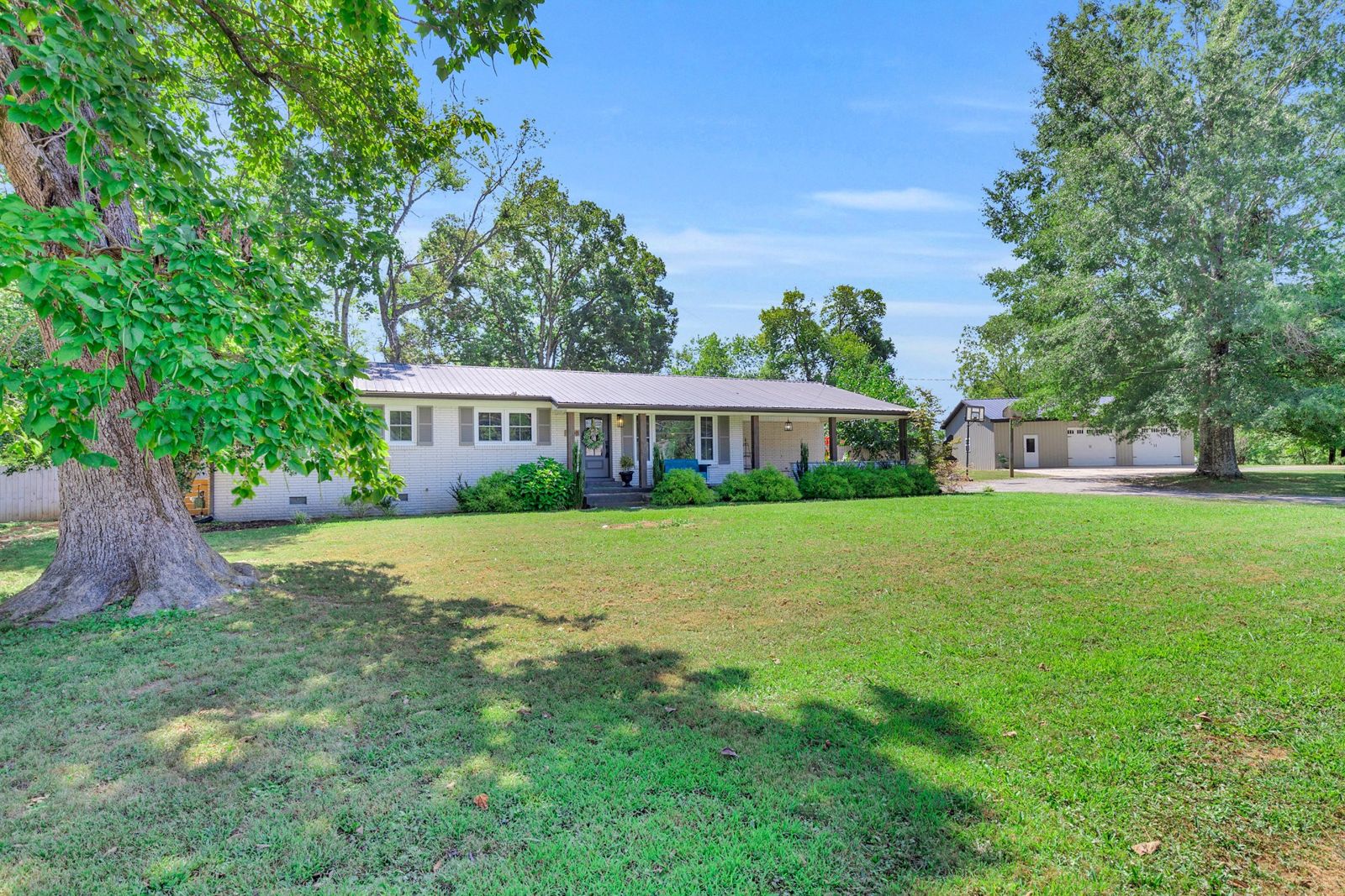 1508 Turnpike Rd inside, Lawrence County TN home for sale