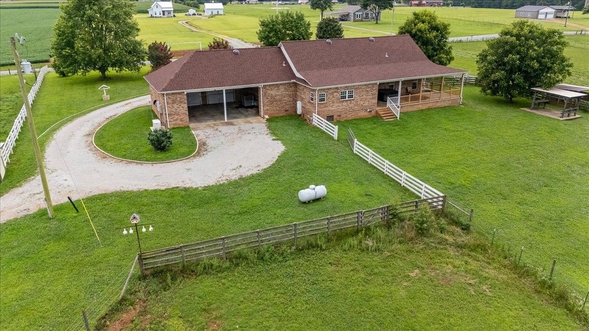 158 Big Springs Rd outdoor space, Lawrence County TN home for sale