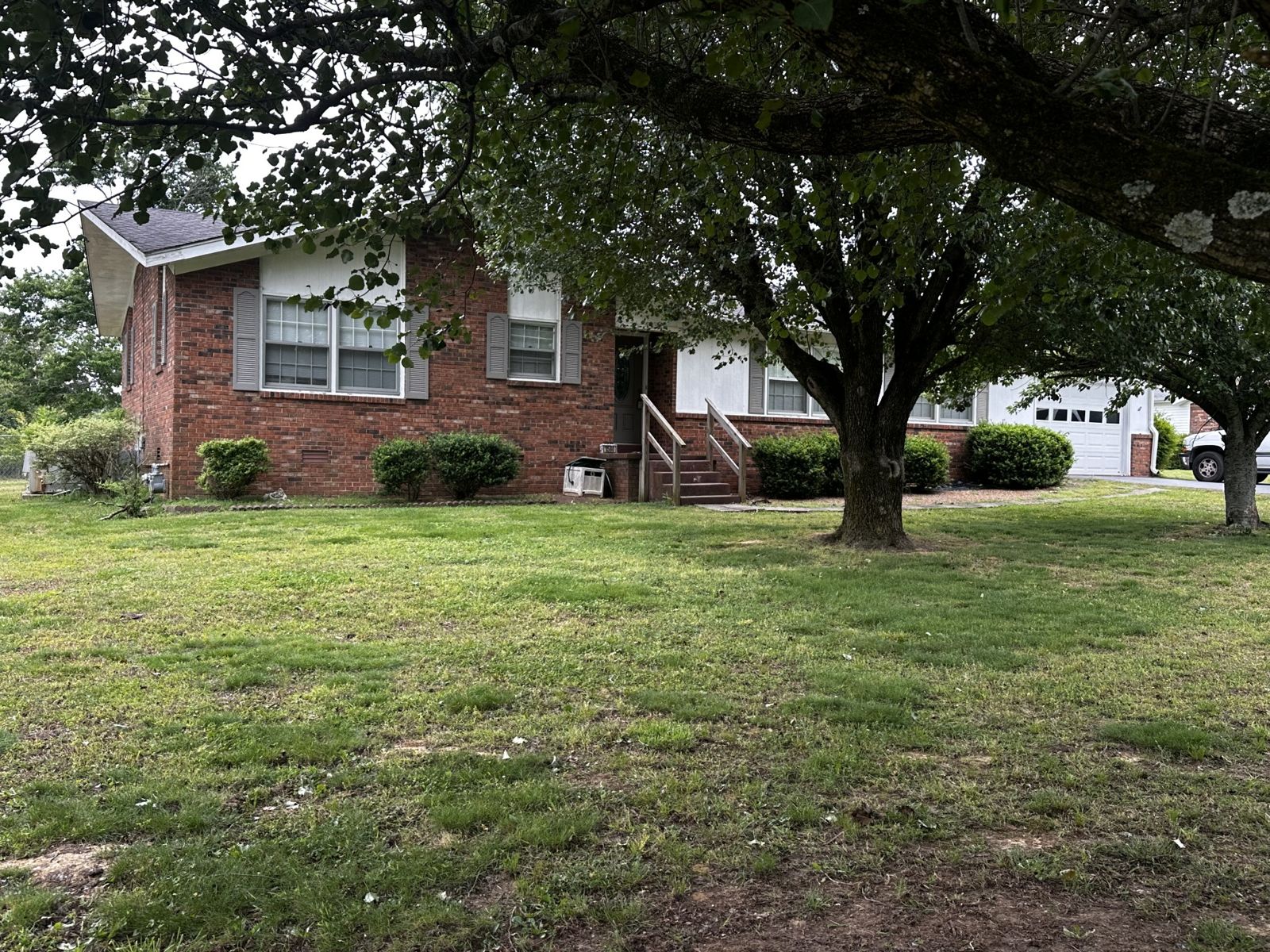 1580 Branch drive outdoor space, Lawrence County TN home for sale