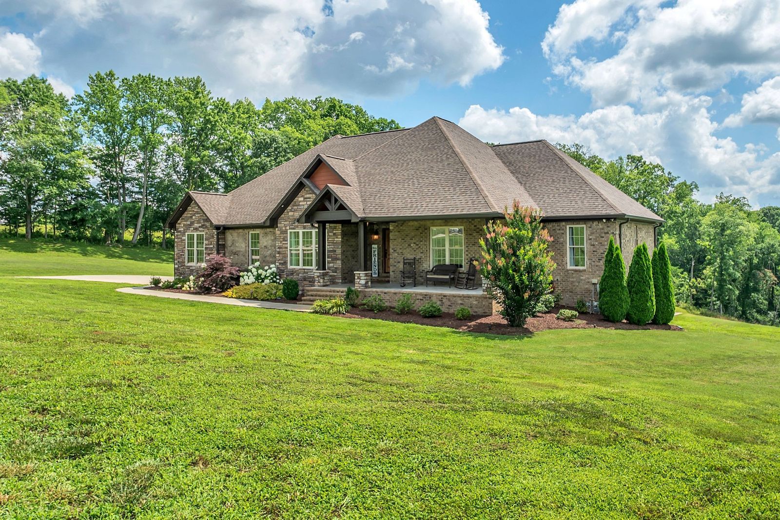 172 Tad Cir inside, Lawrence County TN home for sale