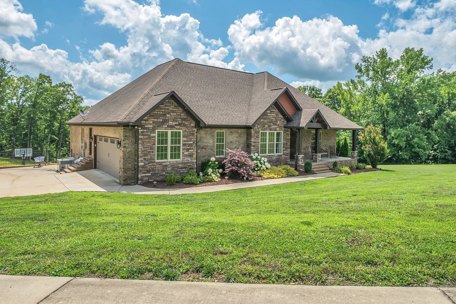 172 Tad Cir outdoor space, Lawrence County TN home for sale