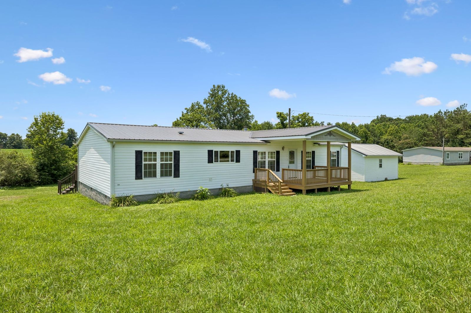 174 Mavis Dr inside, Lawrence County TN home for sale