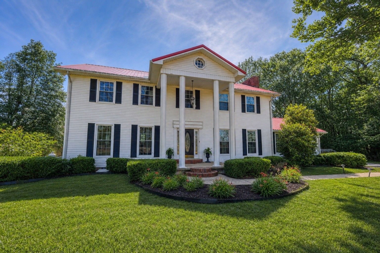 175 Dry Weakley Rd front exterior, Lawrence County TN home for sale