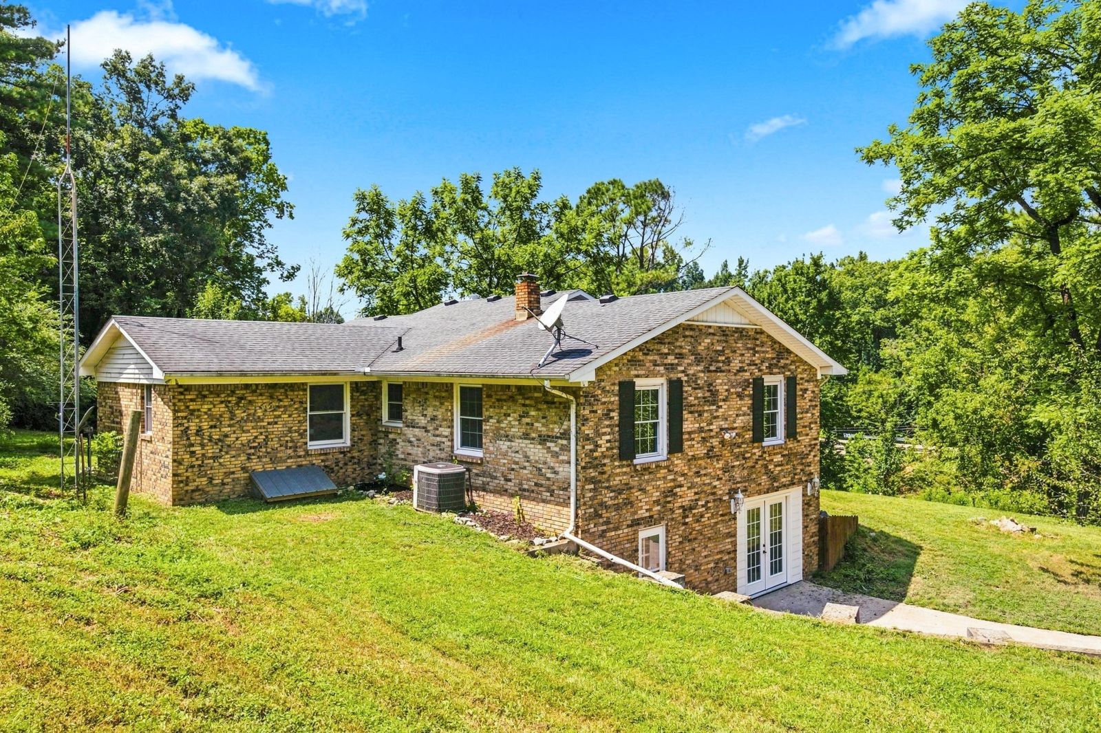 1966 Tennessee St inside, Lawrence County TN home for sale