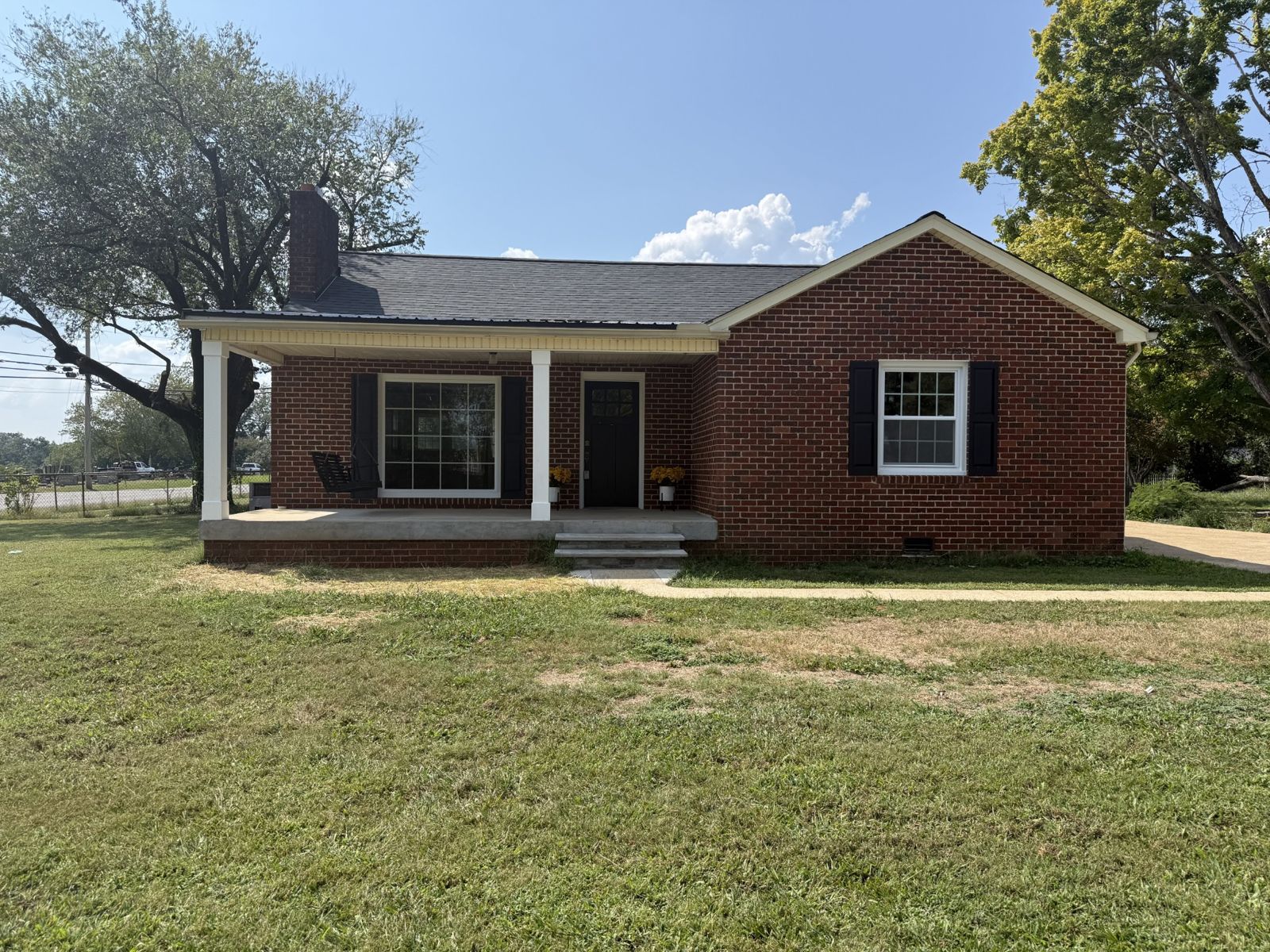 201 Parkes Ave front exterior, Lawrence County TN home for sale