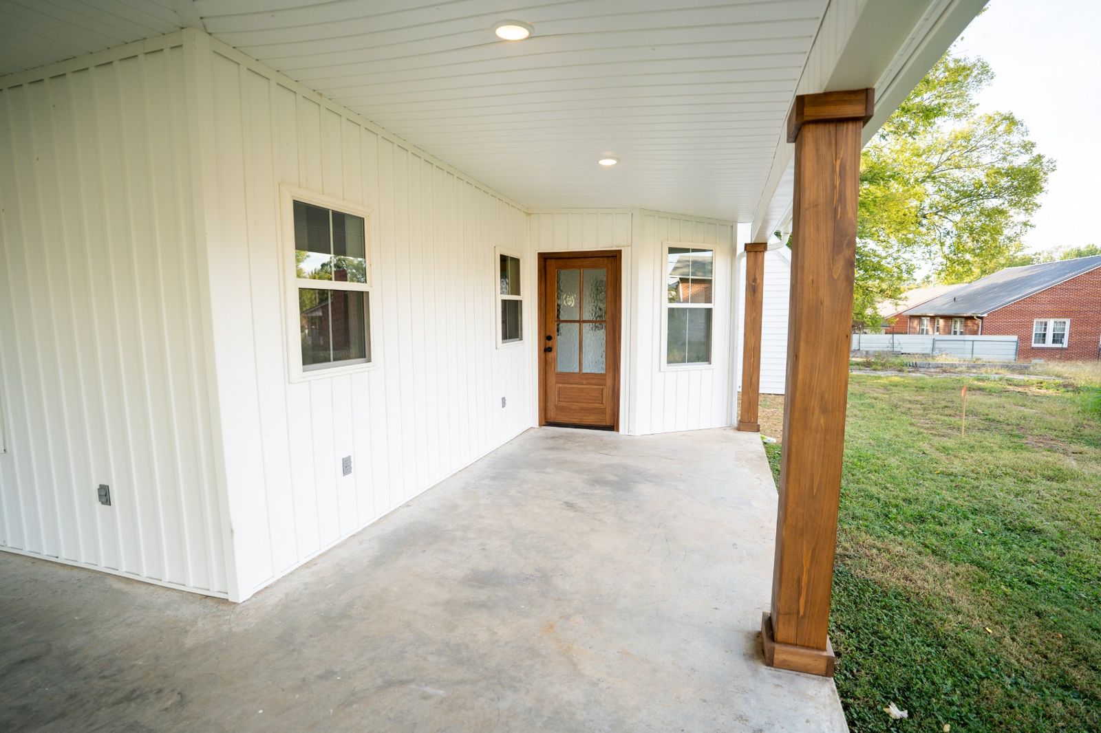 221 S Military Ave outdoor space, Lawrence County TN home for sale