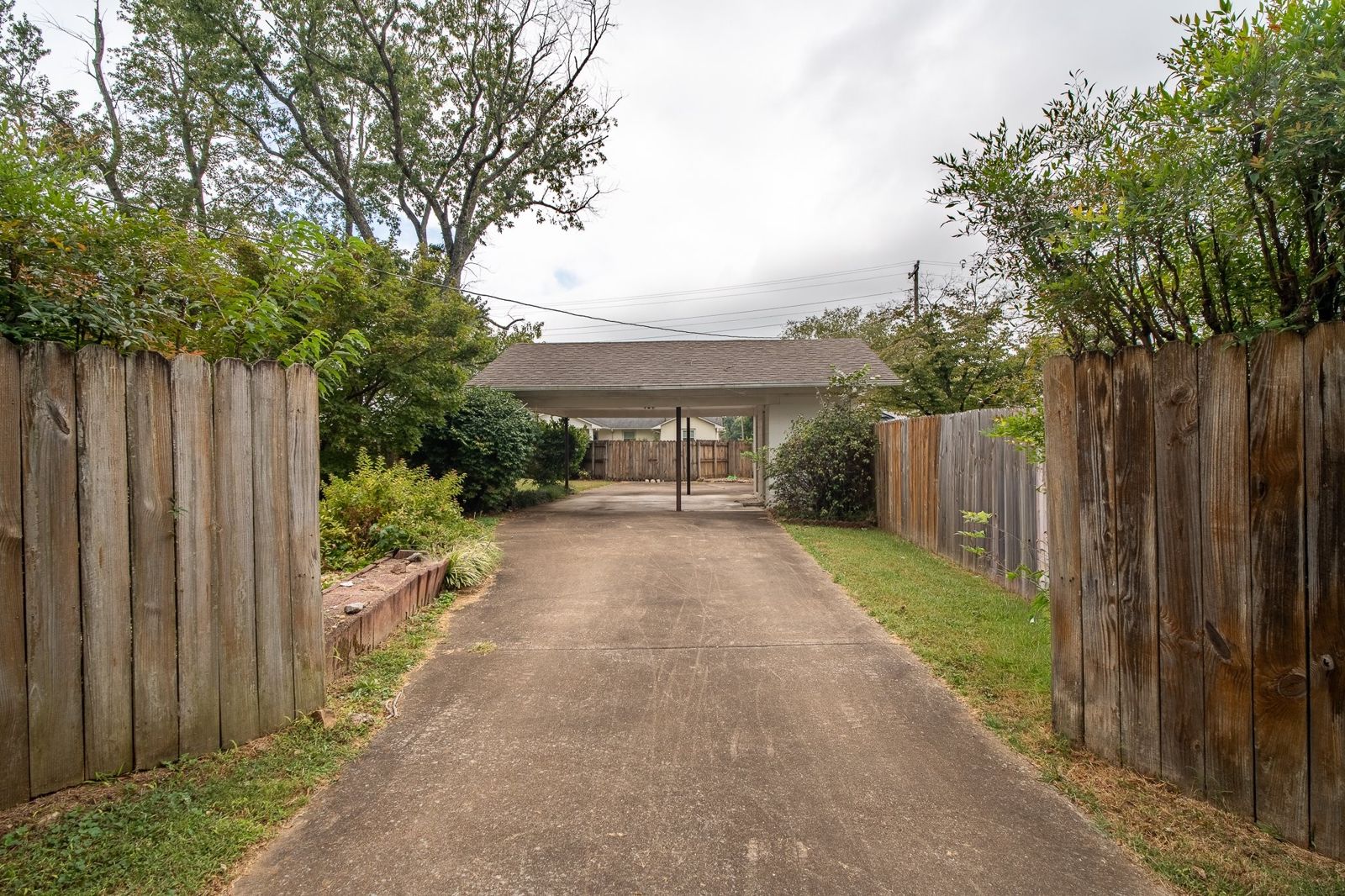 225 Caperton Ave outdoor space, Lawrence County TN home for sale