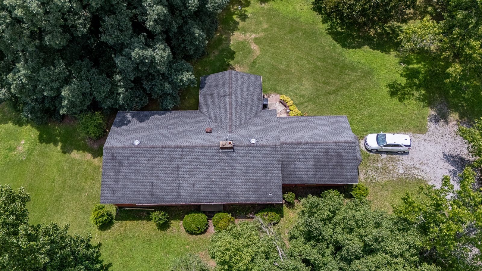228 Campbellsville Pike inside, Lawrence County TN home for sale