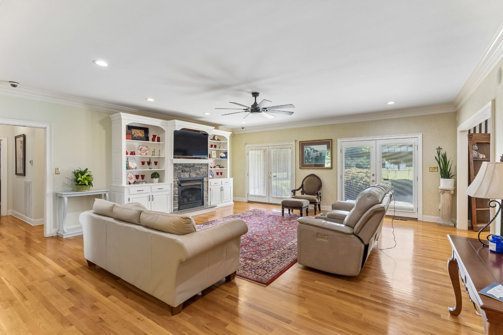 23 Cardinal Ct W inside, Lawrence County TN home for sale