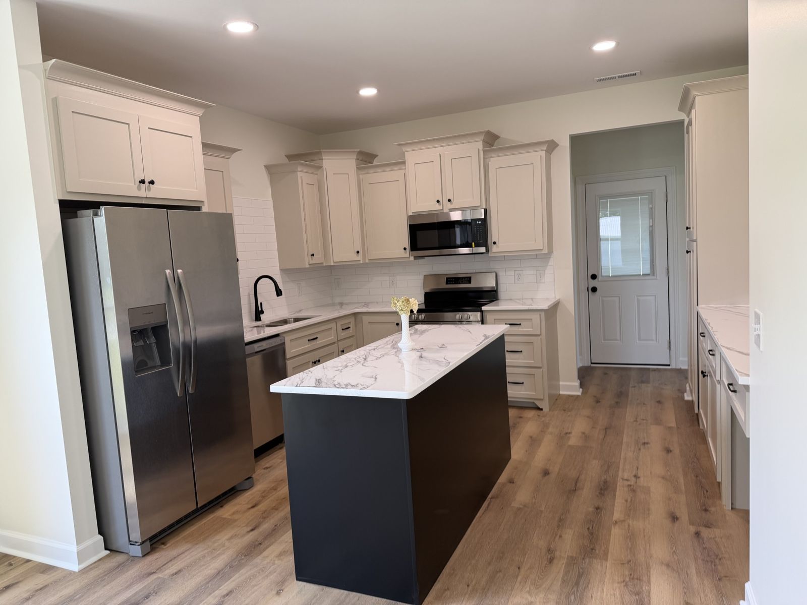 234 Lantz Rd E inside, Lawrence County TN home for sale