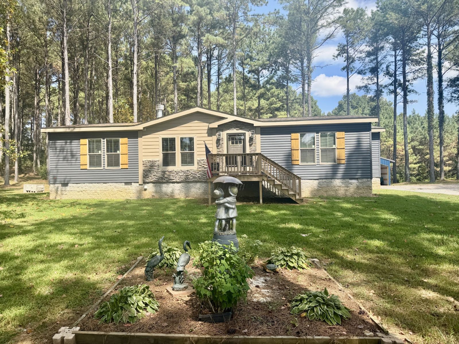 24 Fleeman Rd front exterior, Lawrence County TN home for sale