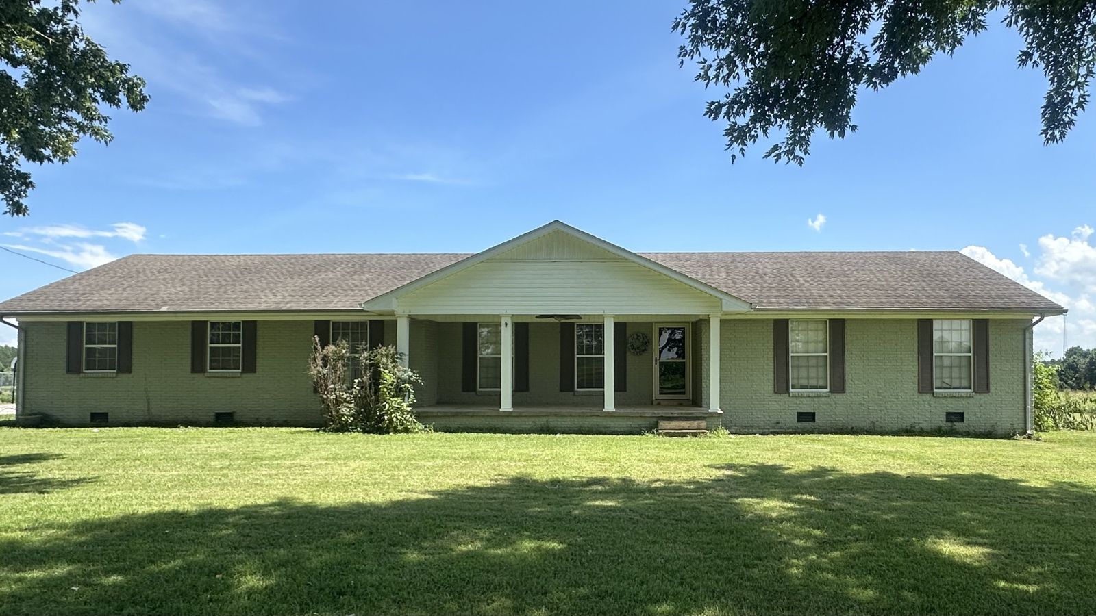 244 Old Jackson Hwy front exterior, Lawrence County TN home for sale