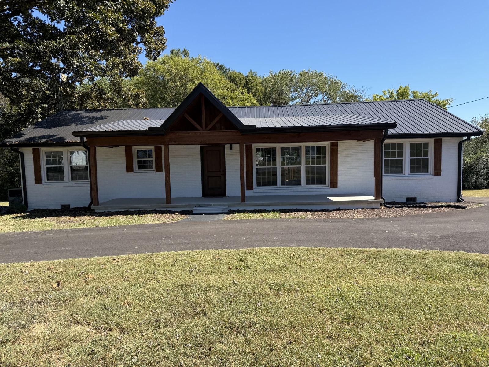 2464 Hwy 43 S front exterior, Lawrence County TN home for sale