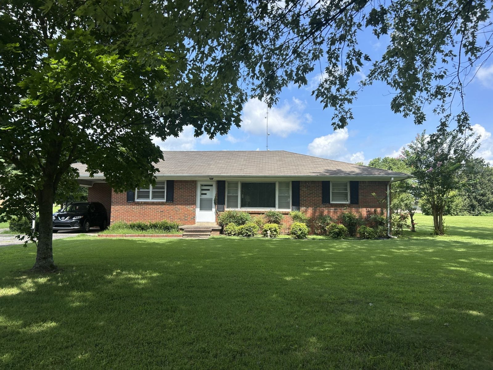 2629 Highway 43 S front exterior, Lawrence County TN home for sale