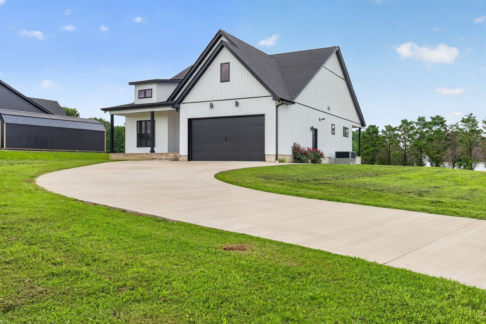 28 Harding Rd inside, Lawrence County TN home for sale
