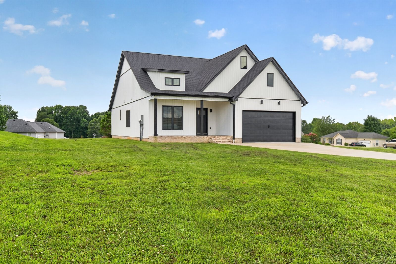 28 Harding Rd inside, Lawrence County TN home for sale