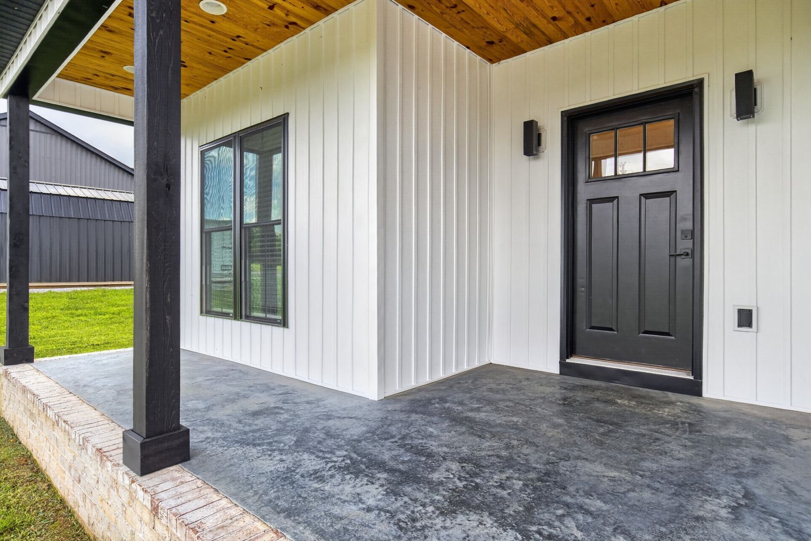 28 Harding Rd outdoor space, Lawrence County TN home for sale