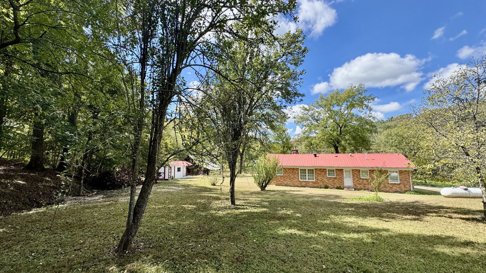285 Spring Creek Rd outdoor space, Lawrence County TN home for sale