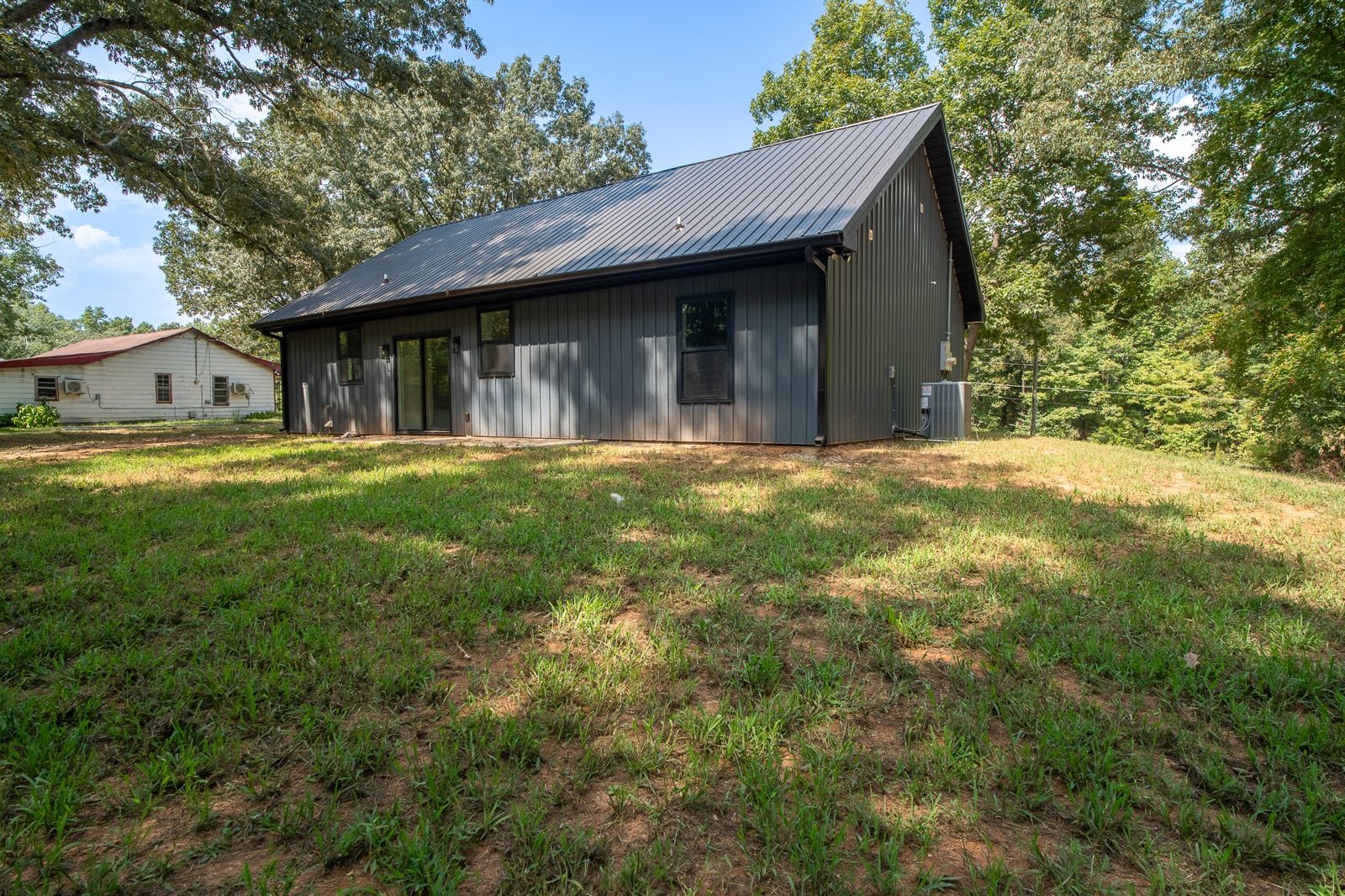 316 Summertown Hwy outdoor space, Lawrence County TN home for sale