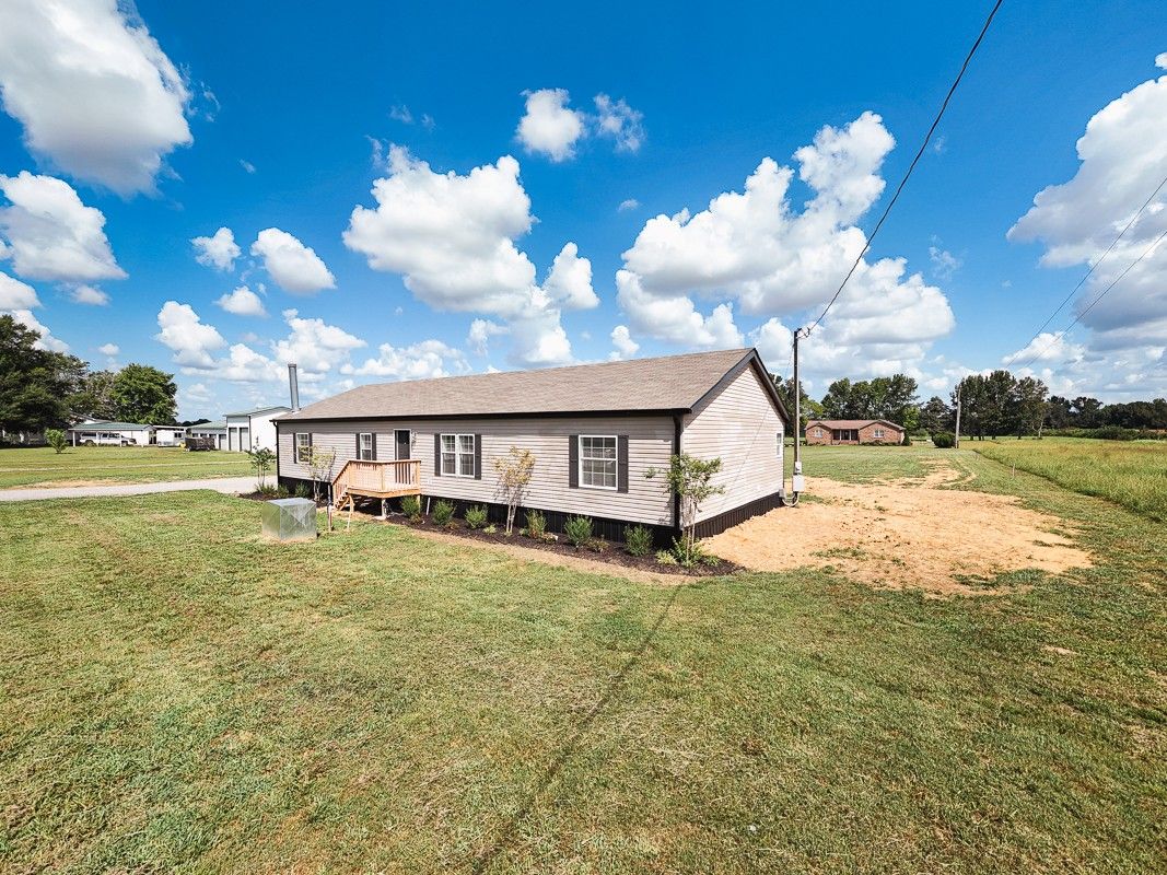 317 Dooley Rd outdoor space, Lawrence County TN home for sale