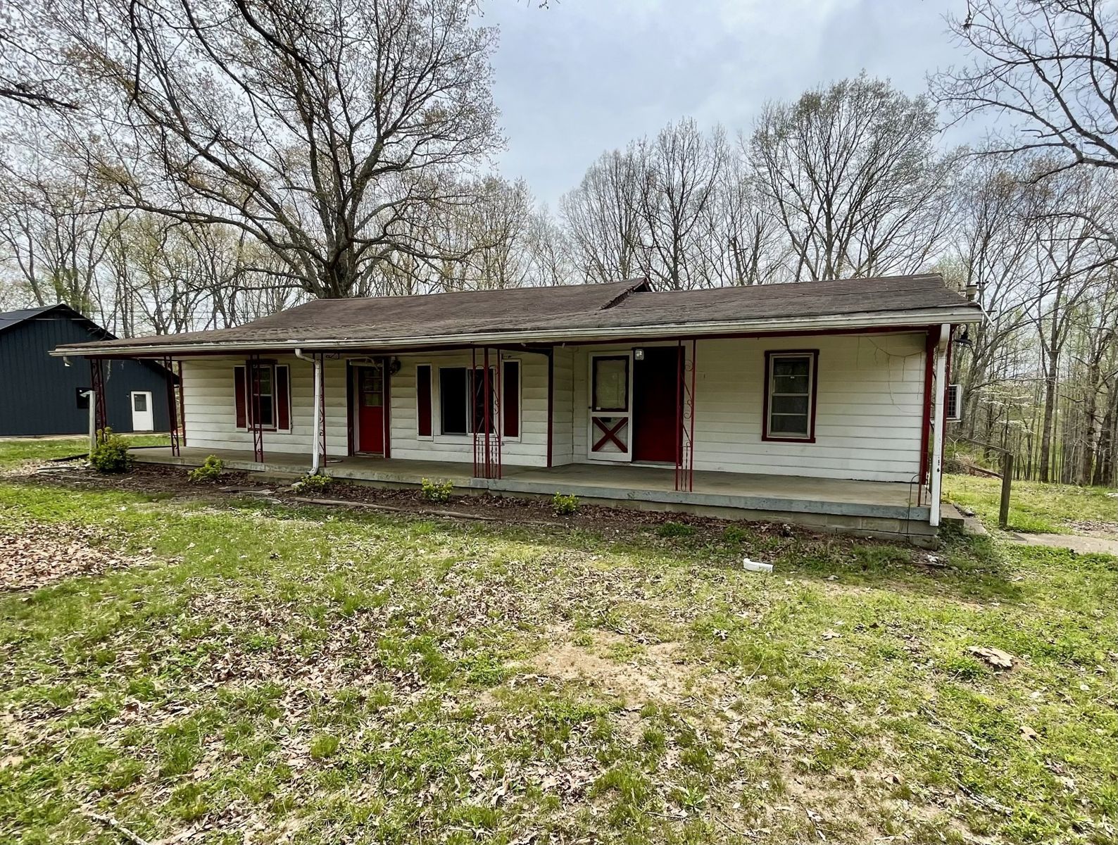 318 Highway 20 front exterior, Lawrence County TN home for sale