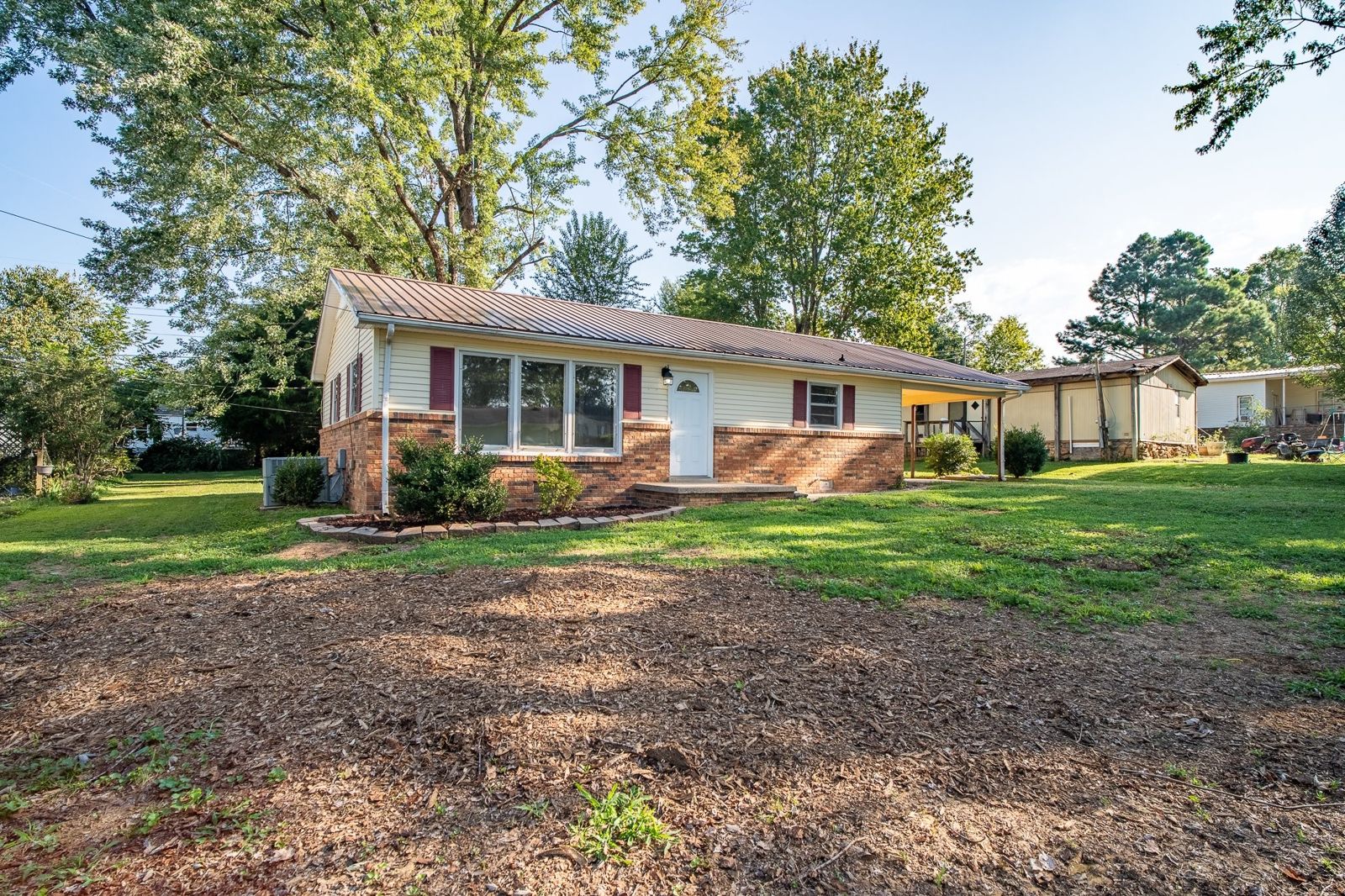 318 Tipton St inside, Lawrence County TN home for sale