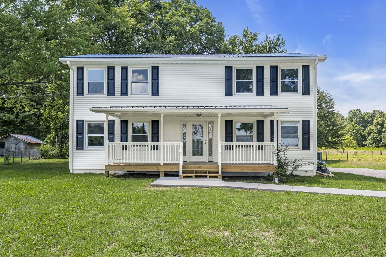 3289 Buffalo Rd outdoor space, Lawrence County TN home for sale