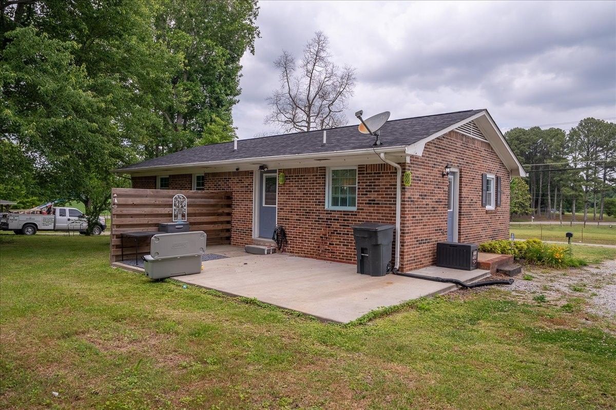 3417 Gimlet Rd outdoor space, Lawrence County TN home for sale
