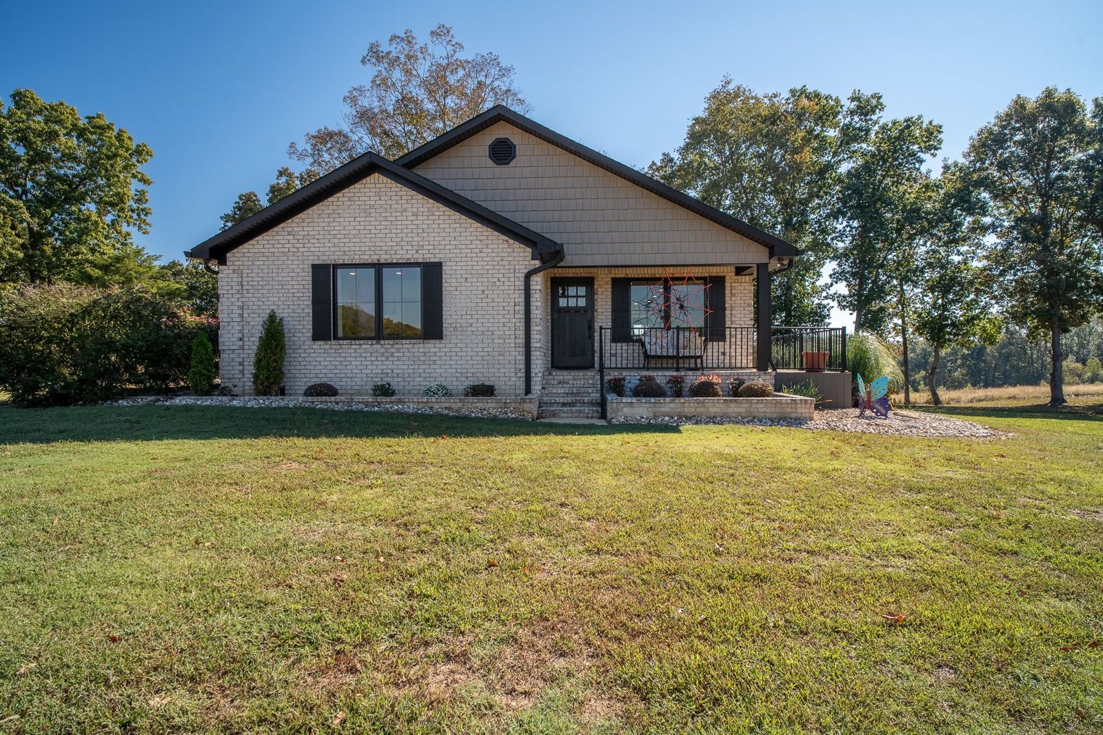36 Watson Ln inside, Lawrence County TN home for sale