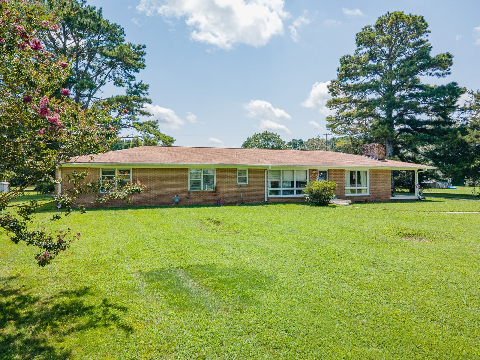 3682 Hwy 43 S inside, Lawrence County TN home for sale