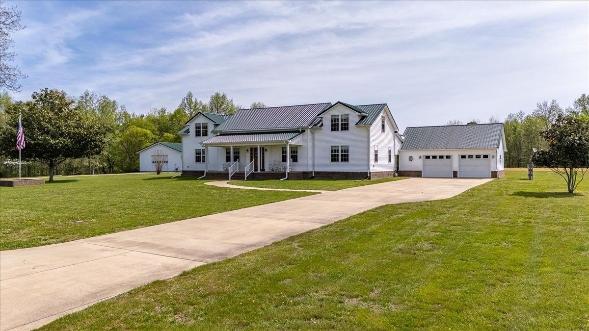 40 Rb Brown Rd inside, Lawrence County TN home for sale