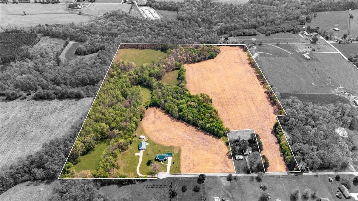 40 Rb Brown Rd outdoor space, Lawrence County TN home for sale