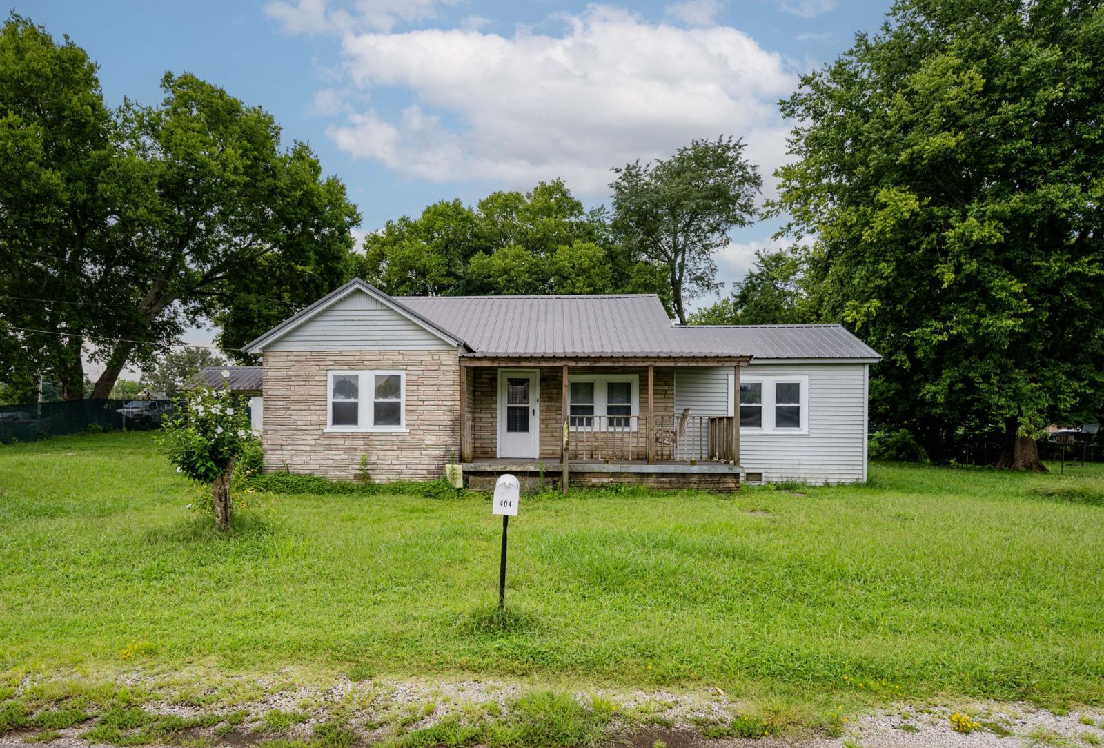 404 McMurtrey St front exterior, Lawrence County TN home for sale