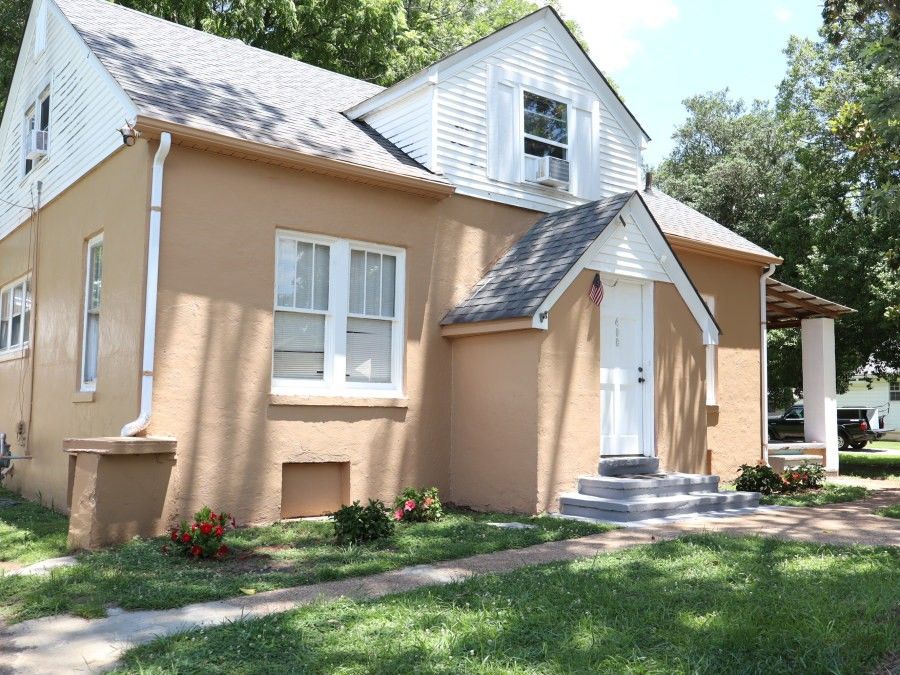 408 2nd St inside, Lawrence County TN home for sale