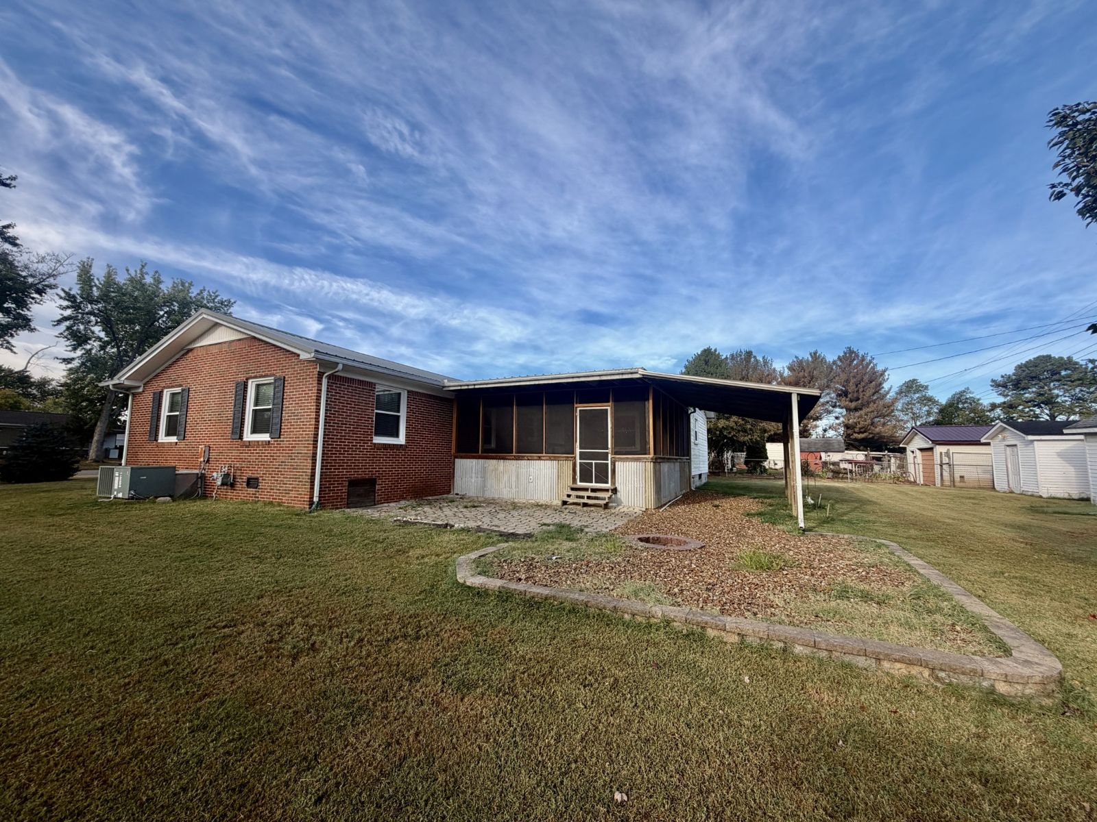 410 Kirk St inside, Lawrence County TN home for sale