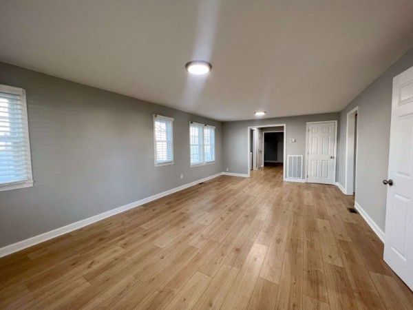 413 5th St inside, Lawrence County TN home for sale