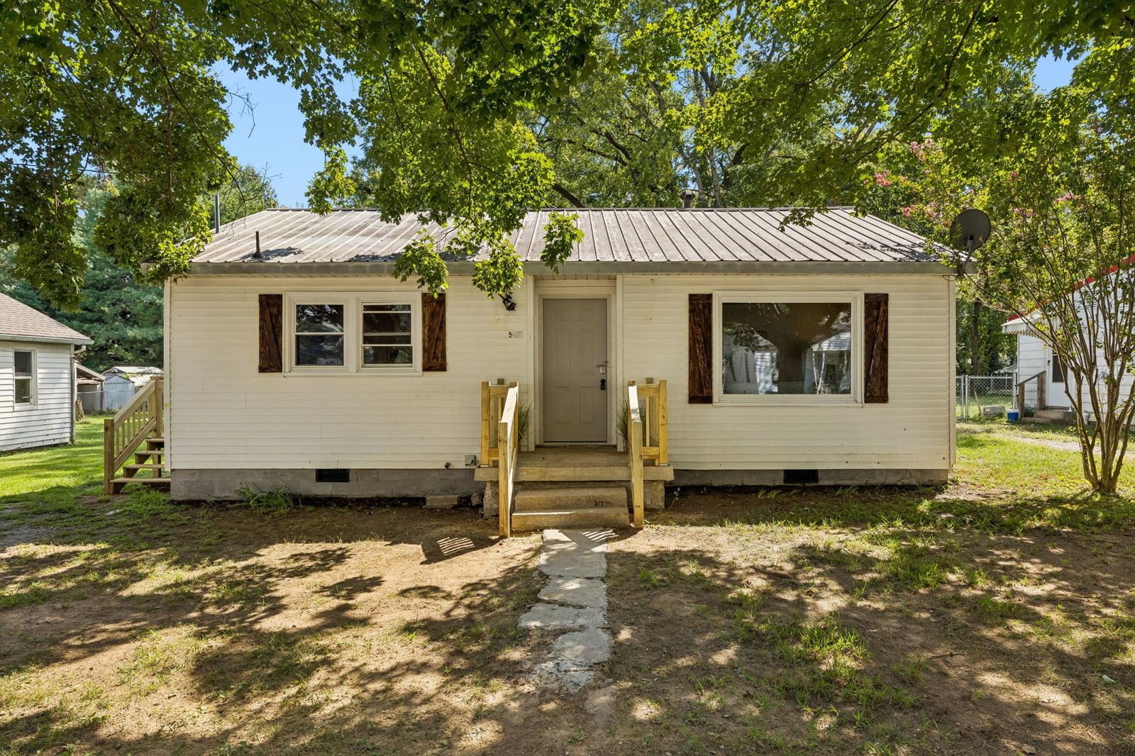 527 3rd St inside, Lawrence County TN home for sale