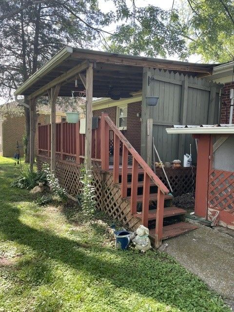 527 7th St inside, Lawrence County TN home for sale